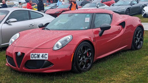 10 sports cars that look best painted red &amp; 10 that look terrible