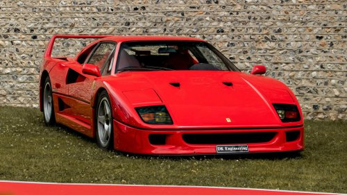 10 sports cars that look best painted red &amp; 10 that look terrible