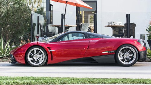10 sports cars that look best painted red &amp; 10 that look terrible