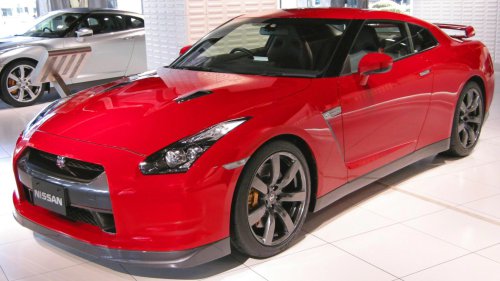 10 sports cars that look best painted red &amp; 10 that look terrible
