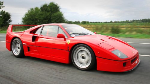 10 sports cars that look best painted red & 10 that look terrible