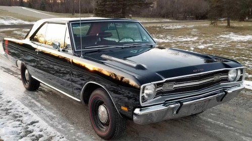 The overshadowed Mopar small-block that outworked the Hemi