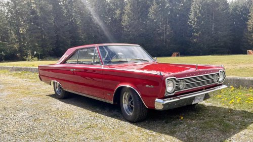 The first production car to break 400 horsepower