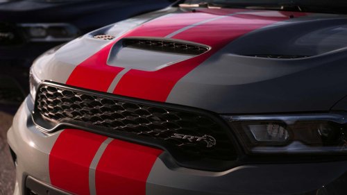 Dodge, Dodge Challenger, Dodge Challenger SRT Hellcat manual pricing: Clean vs. near new
