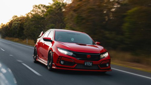 10 cars that are horrendously boring to drive &amp; 10 that are super fun