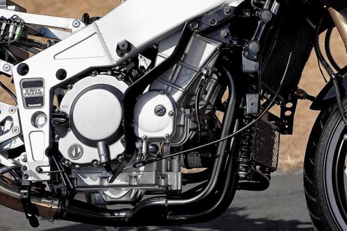 カワサキ「ZXR400（ZX400H）」（1989年）｜活き活きと回るエンジンにハードな足まわりを組み合わせレプリカ度を高めて登場