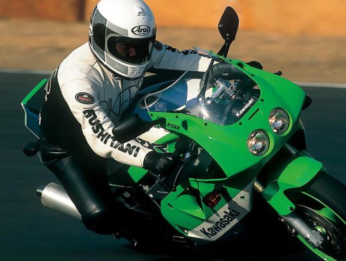 カワサキ「ZXR400（ZX400H）」（1989年）｜活き活きと回るエンジンにハードな足まわりを組み合わせレプリカ度を高めて登場