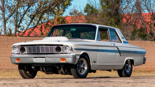 The first production car to break 400 horsepower