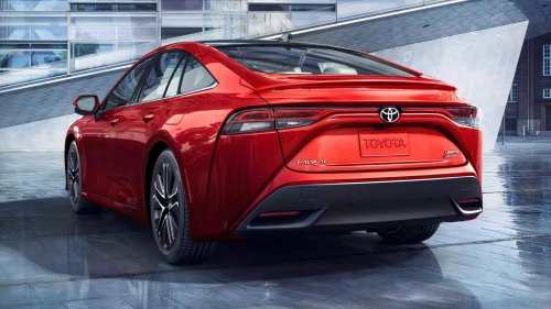 Toyota is teaming up with these two auto giants for a big hydrogen push