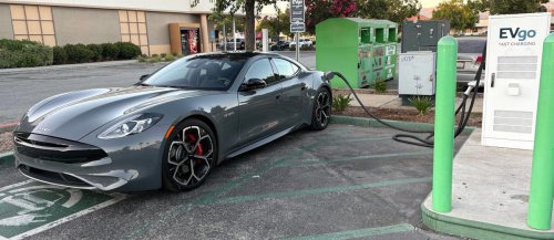 Al volante del Karma Revero: se sigue sintiendo especial