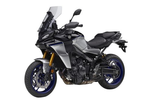 ツーリングの安心感が段違い! 燃料タンクが大きいバイクを国内4メーカーで調べてみた【最大容量】