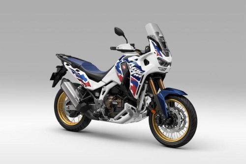ツーリングの安心感が段違い! 燃料タンクが大きいバイクを国内4メーカーで調べてみた【最大容量】