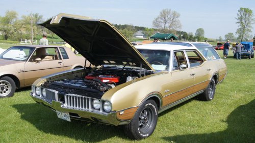 Why the 1969 Oldsmobile Vista Cruiser became iconic