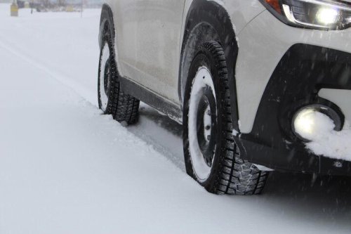 Bridgestone Blizzak DM-V2 winter tire review: Still the standard