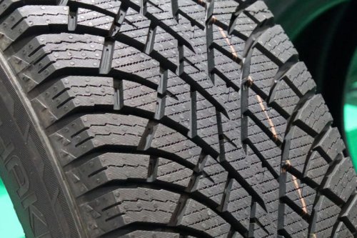 世界初の自動車用冬タイヤを開発した欧州の老舗、ノキアンタイヤのサマータイヤが熱い!