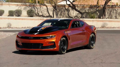 The biggest engine ever plonked under the hood of an American car