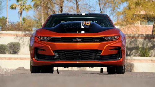 The biggest engine ever plonked under the hood of an American car
