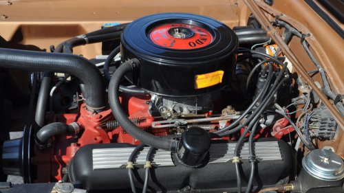 9 of the greatest engines ever stuffed into Mopar muscle cars