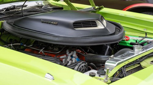 Muscle Cars, 9 of the greatest engines ever stuffed into Mopar muscle cars