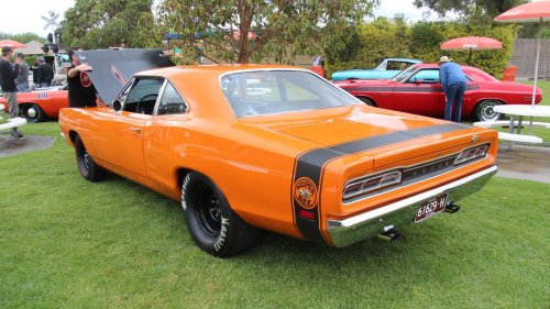 8 classic Mopars that still attract crowds everywhere they go