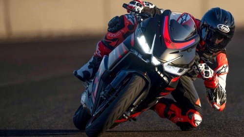 The slow sports bike that teaches you to ride like a pro