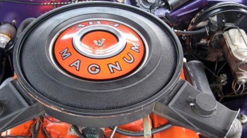 9 of the greatest engines ever stuffed into Mopar muscle cars