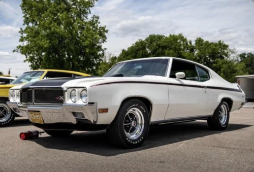 Classic muscle cars more like tanks than transport