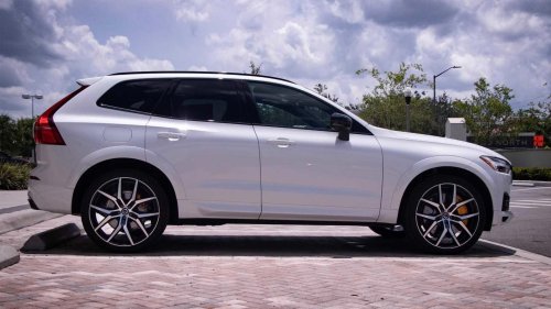 The used luxury hybrid SUV that everyone’s overlooking