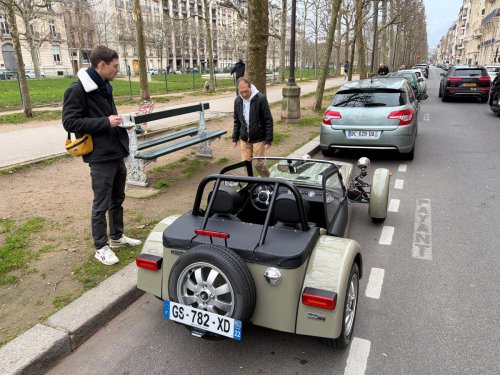 Check out all the cool cars of La Traversee de Paris
