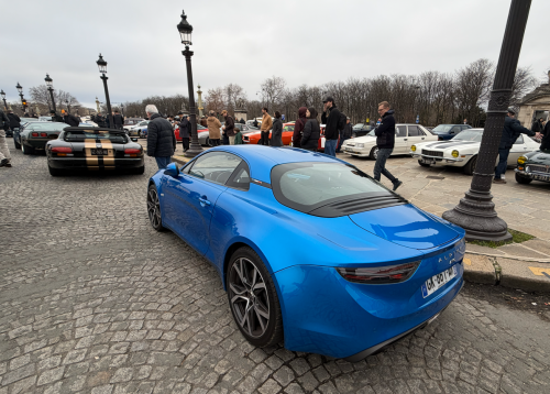 Check out all the cool cars of La Traversee de Paris