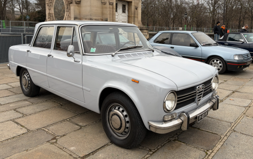 Check out all the cool cars of La Traversee de Paris