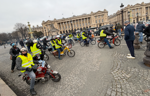 Check out all the cool cars of La Traversee de Paris