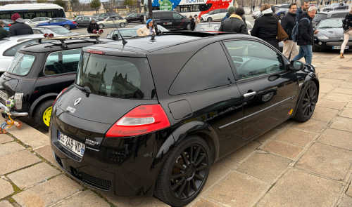 Check out all the cool cars of La Traversee de Paris