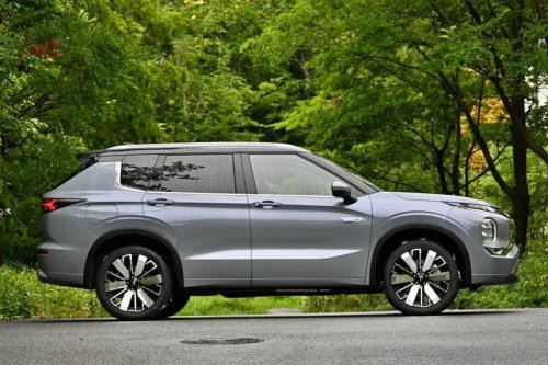 日本車PHEVはメーカーごとの個性が満載! 日本で買えるクルマを一挙紹介