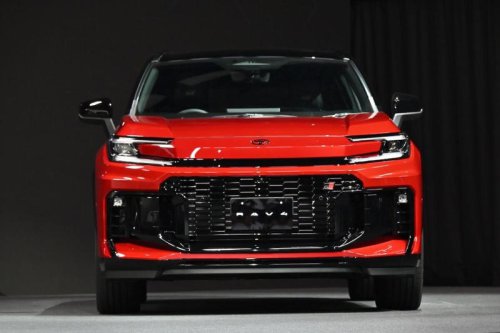 日本車PHEVはメーカーごとの個性が満載! 日本で買えるクルマを一挙紹介