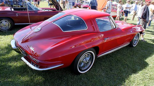 When the 1963 Chevrolet Corvette split the window