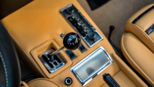 The fastest car from the ‘60s that came equipped with a manual gearbox
