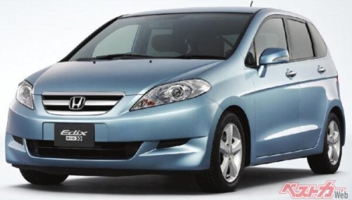 ホンダ CR-Zの発想は天才だったのに売れなかった? 斬新すぎてブレイクできなかったクルマたち