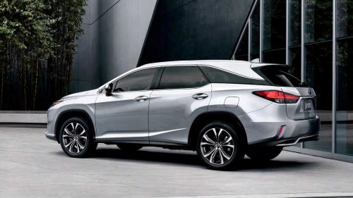 5 used gas-powered SUVs that offer luxury sedan comfort for under $40K