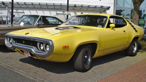 Muscle Cars, Detroit, 7 muscle cars from the 1960s that launched Detroit’s horsepower revolution