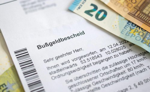 Recibe una multa de casi 1.000 euros por ir siete km/h más rápido