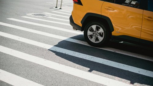 10 signs you're a better driver than you think &amp; 10 that prove you're not