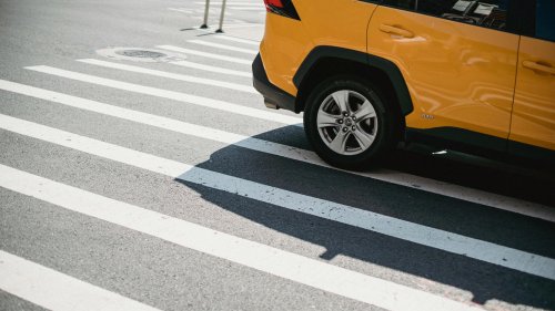 10 signs you're a better driver than you think &amp; 10 that prove you're not