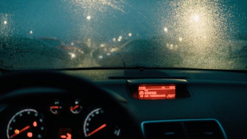 10 signs you're a better driver than you think &amp; 10 that prove you're not