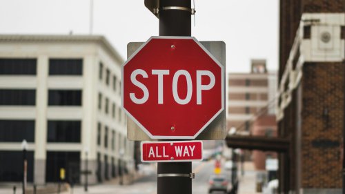 10 signs you're a better driver than you think &amp; 10 that prove you're not