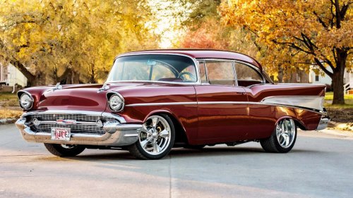 20 classic cars from the golden age of automobiles (1950s)