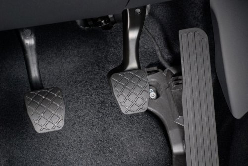 Estos malos hábitos al volante dañan la mecánica de tu coche y seguro que cometes alguno