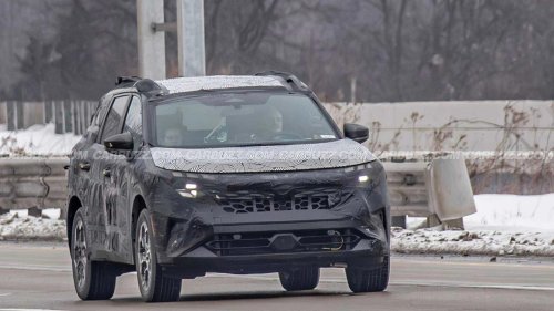 Nissan, Nissan Rogue, 2027 Nissan Rogue spied in public looking ready for production