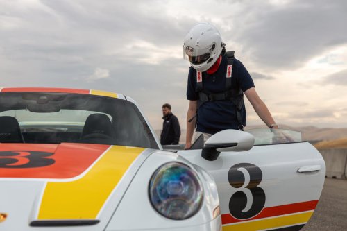 Al volante del Porsche 911 GT3: un héroe que merece ser conocido