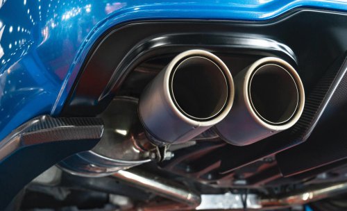 Coches con escape ruidoso: un estudio revela qué dice esto de la personalidad de los conductores